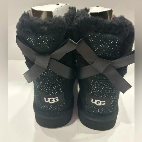 Uggs Mini Bailey Bow Twinkle Women’s Boot NWT Size 6 - Picture 1 of 6